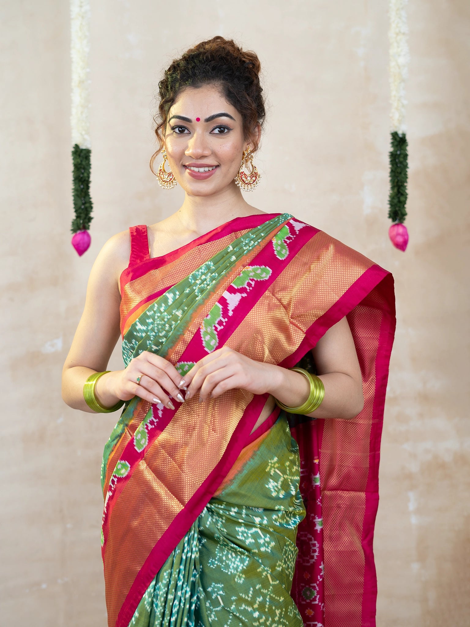 Ikkat pattu sarees online clearance
