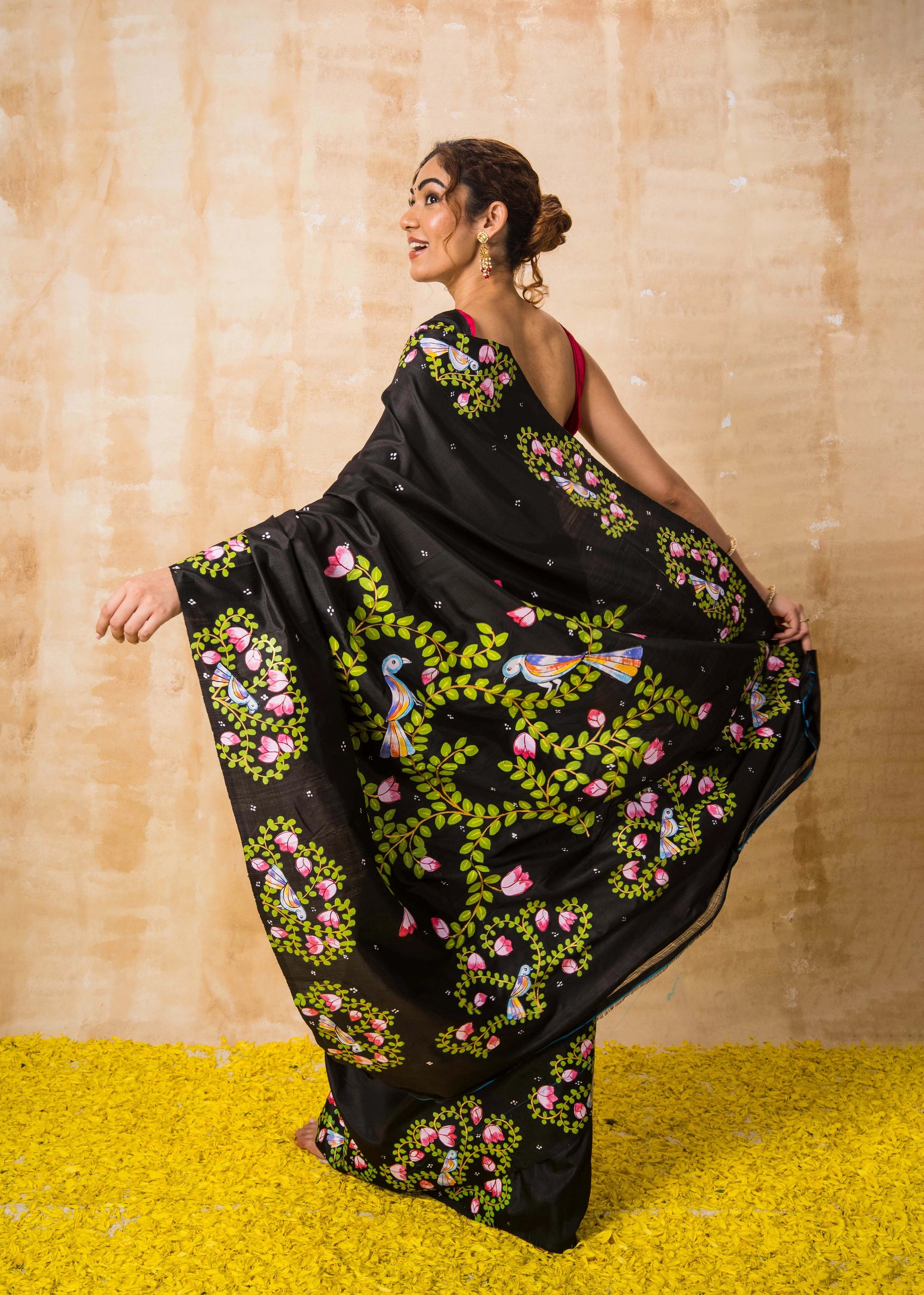 patachitra painting sarees