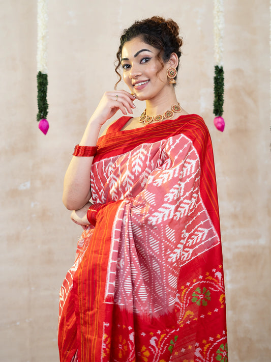 Onion Pink & Red Pochampally Ikkat Pure Silk Saree